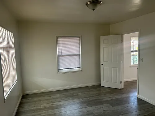 402 Orange Ave Photo 1