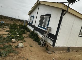 7777 Camellia Rd, Phelan, CA 92371