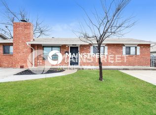 2504 Yorkshire Ave, Moore, OK 73160