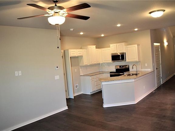 5th image of 3902 Peachwood Dr