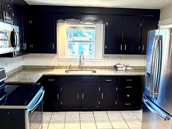 5th image of 10 Northend St #2