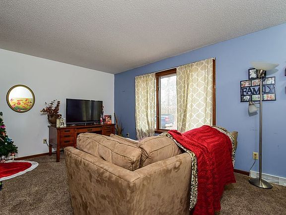 2nd image of 15324 Mercury Dr