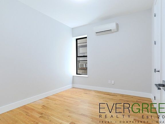 4th image of 228 New York Ave #2R