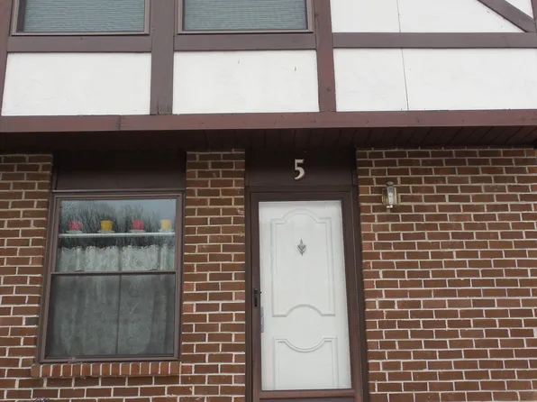 5 W Orange Ct, Parkville, MD 21234