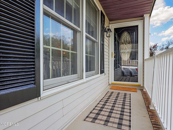 3rd image of 16 Pine Tree Lane
