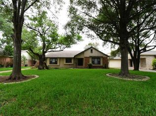 9654 Val Verde St, Houston, TX 77063