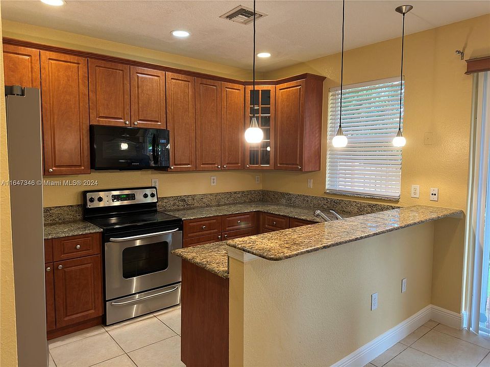 1st image of 6519 Hidden Cove Dr