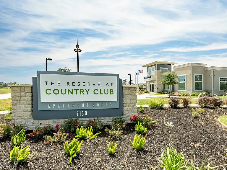 The Reserve at Country Club — Photo 2