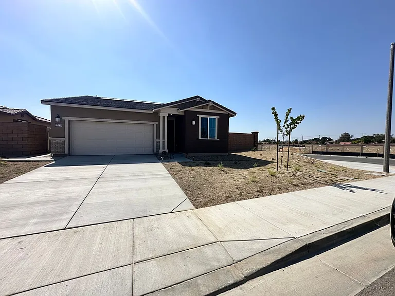 27133 Marimba Ct — Photo 2