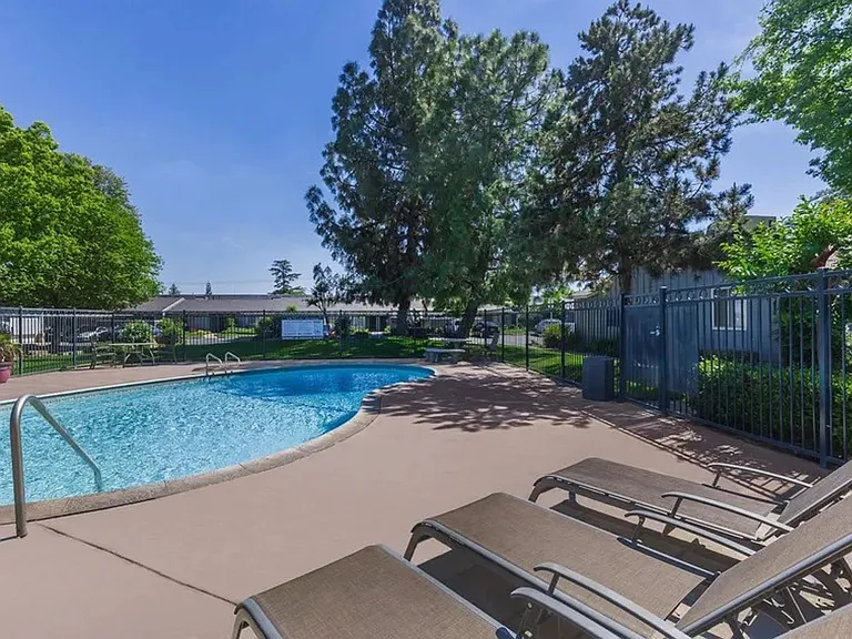 Welcome Home to The Villa Apartments! — Photo 6