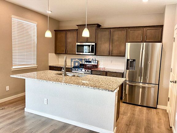 2nd image of 2051 Rosette Ln