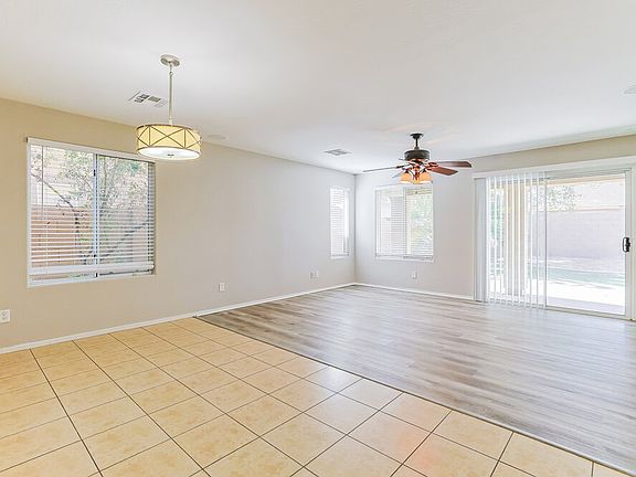 5th image of 1505 E Lakeview Dr