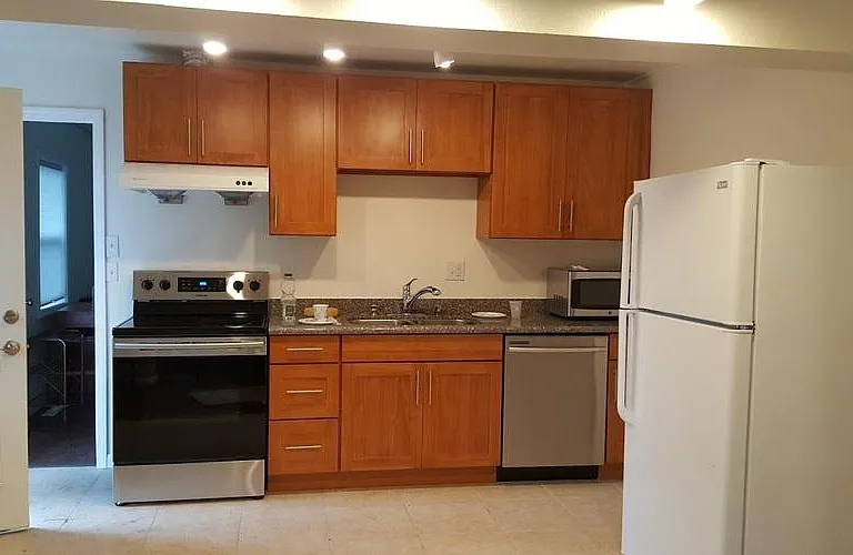 2821 Bellevue Way SE #2S — Photo 5