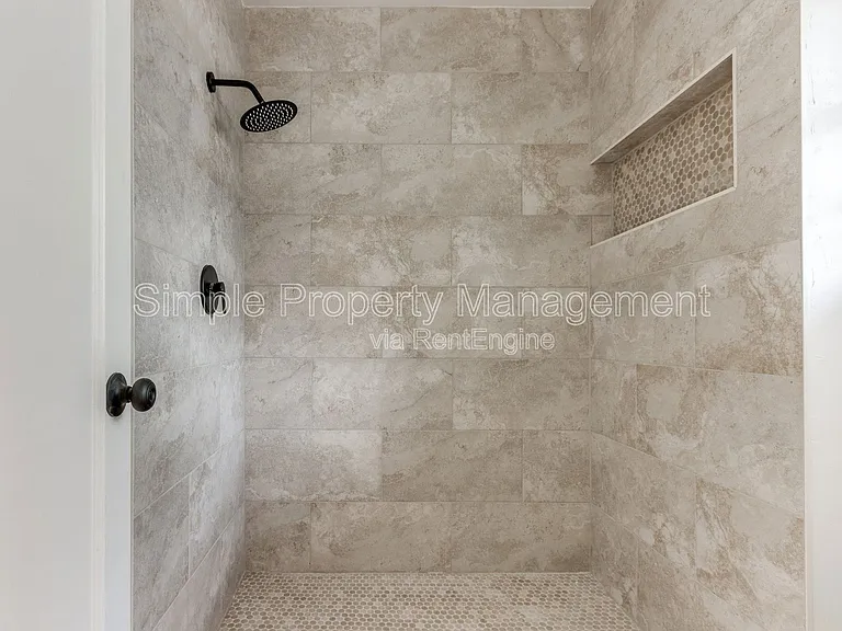 5816 NW 90th St — Photo 17