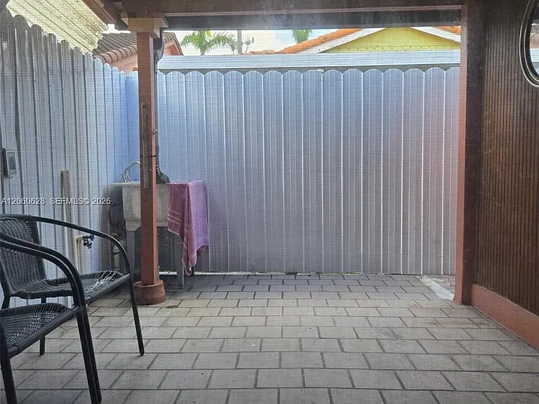 8810 NW 114th Ter — Photo 12