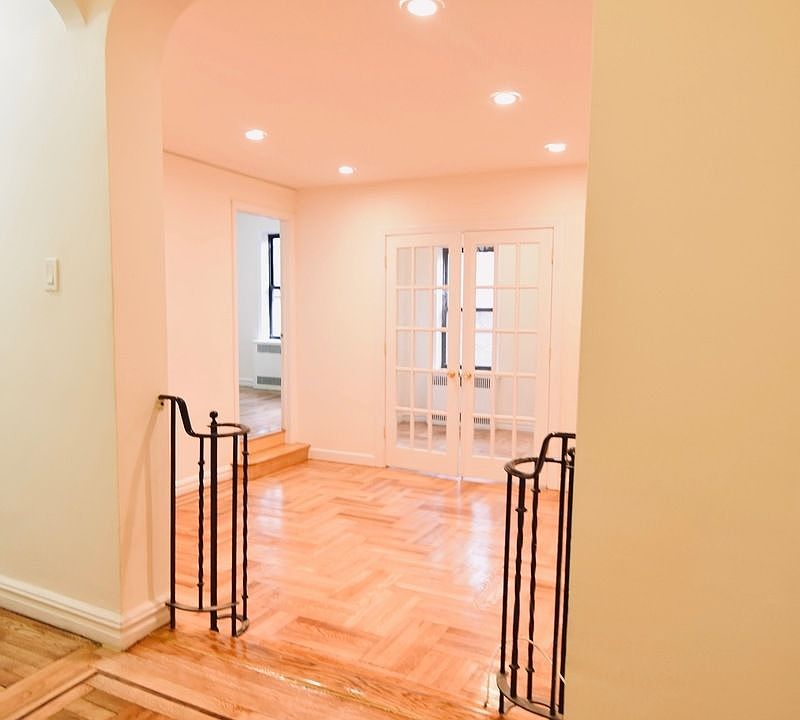 1st image of 729 W 186th St APT 2E