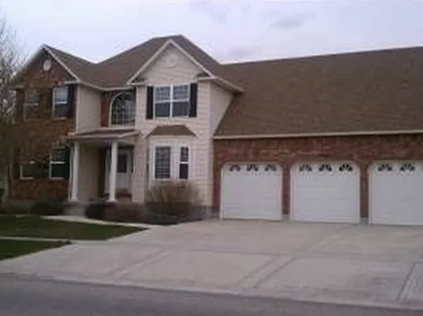 1992 Satterfield Dr, Pocatello, ID 83201