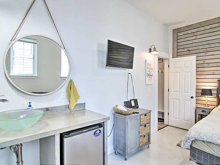 4208 Benepe St #B — Photo 5
