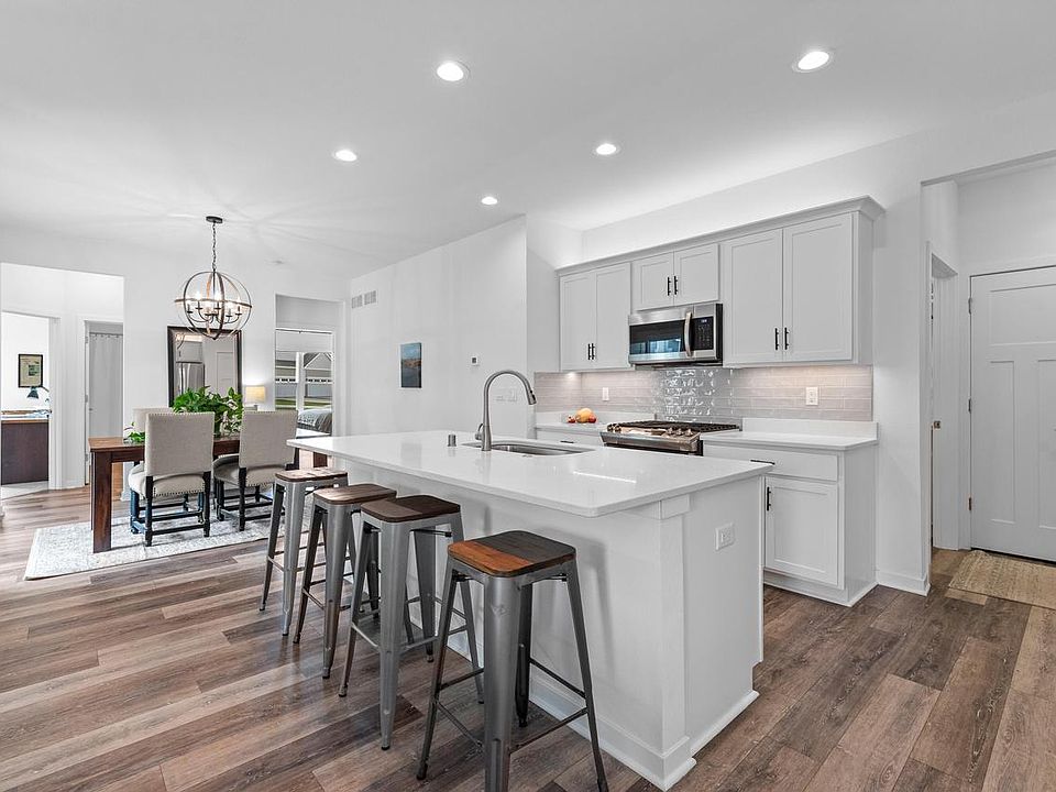 1st image of 757 Bridlewood DRIVE