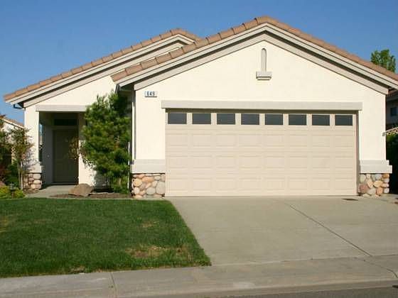 1st image of 649 Geary Ln