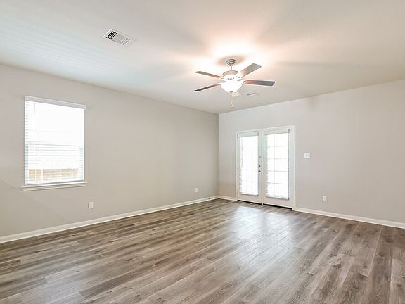 5th image of 25178 Dickens Dr