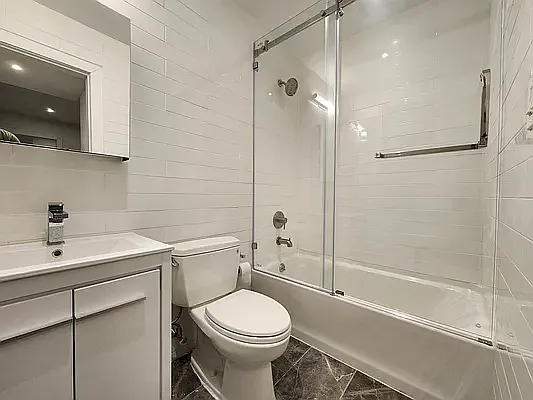 Rented by Blip LLC | media 4