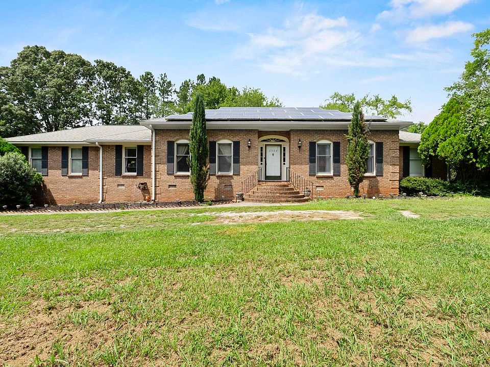 1st image of 2584 Old Douglass Rd