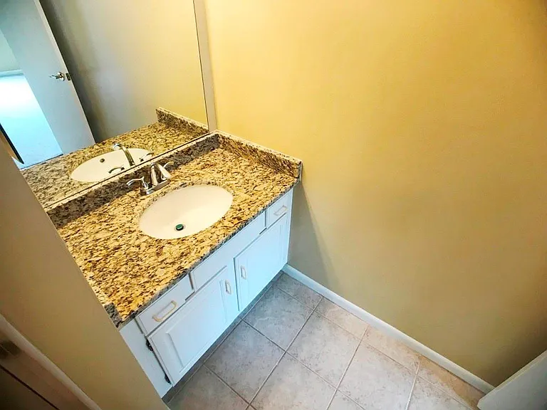 693 Serramonte Dr — Photo 9