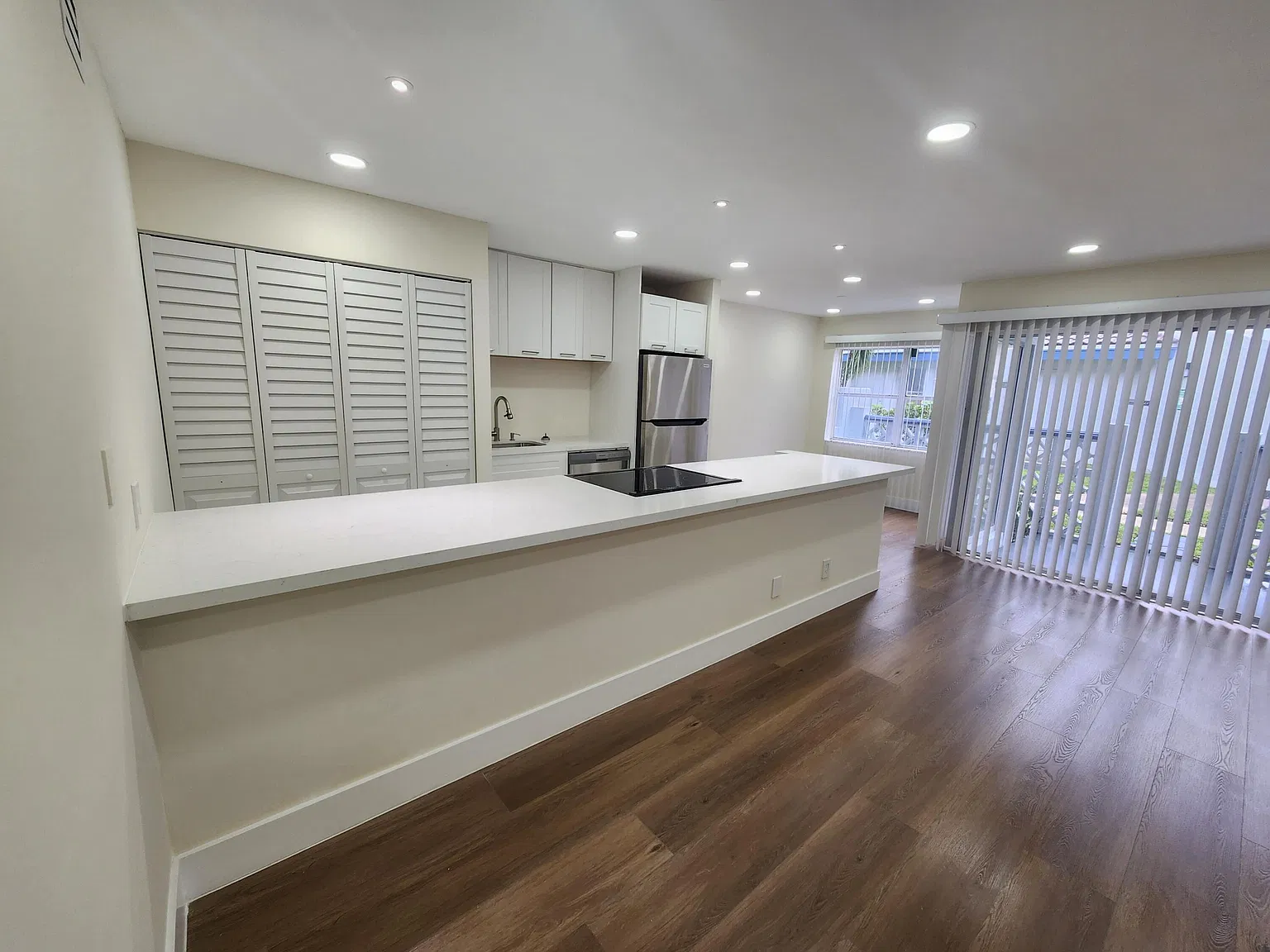 2 bed, 2.0 bath, 1150 sqft, $1,950 — Photo 3