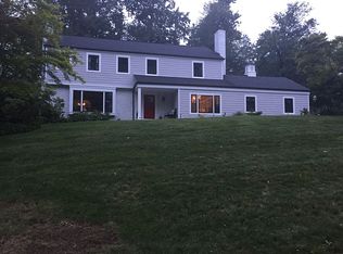 37 Chimney Ridge Dr, Morristown, NJ 07960