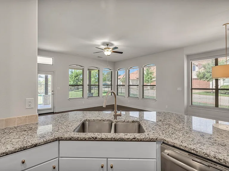 306 Enclave Cir — Photo 11