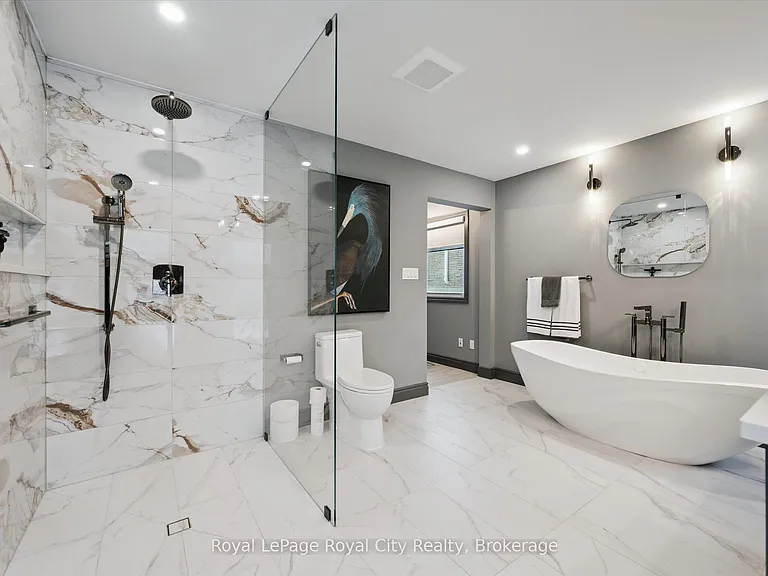 36 Emily St — Photo 20