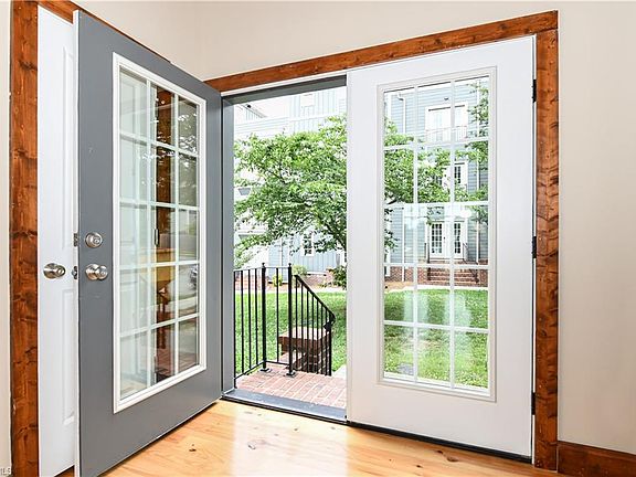 3rd image of 443 McAdoo Ave