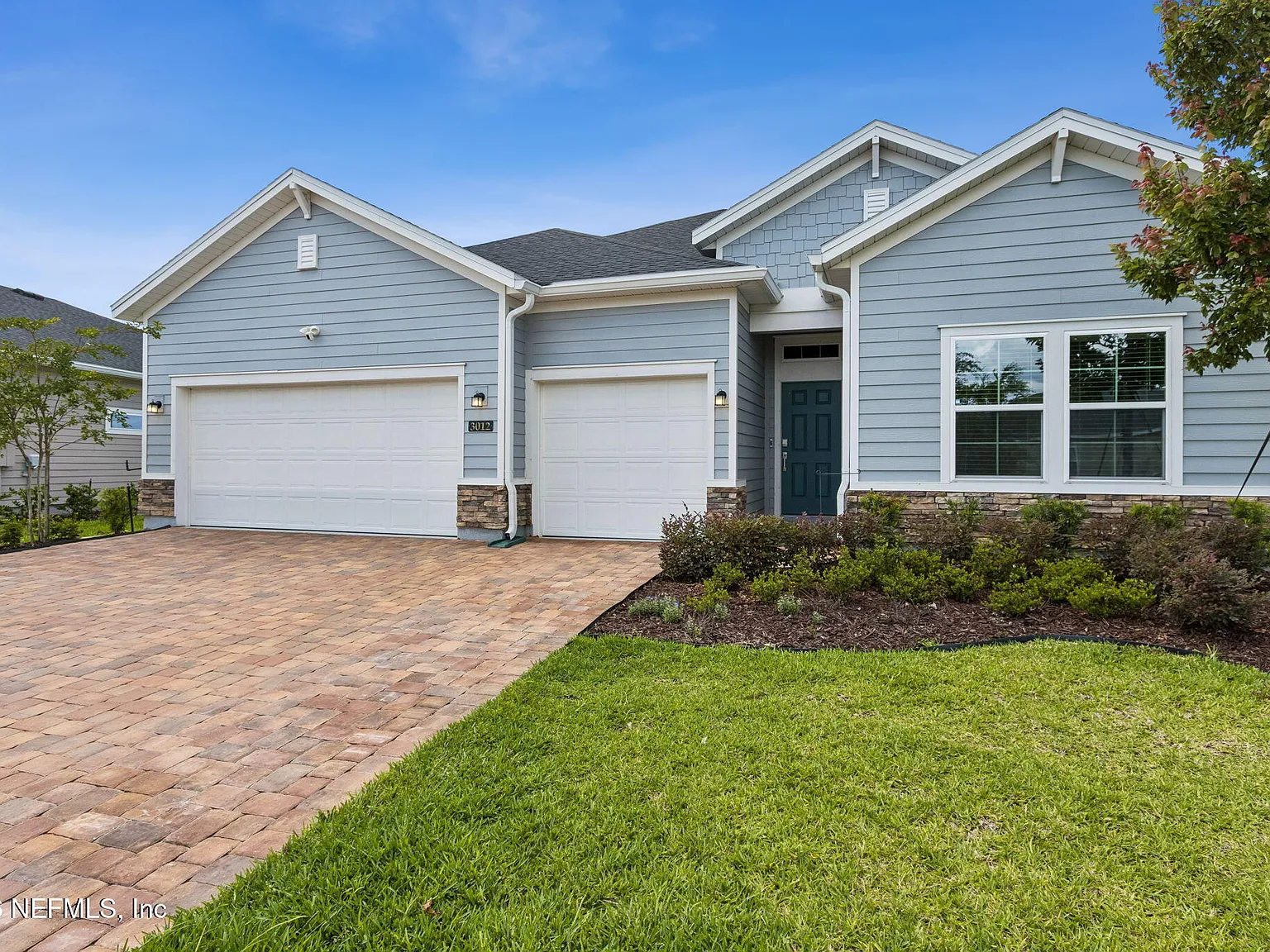 4 bed, 3.0 bath, 2265 sqft, $2,600 — Photo 3