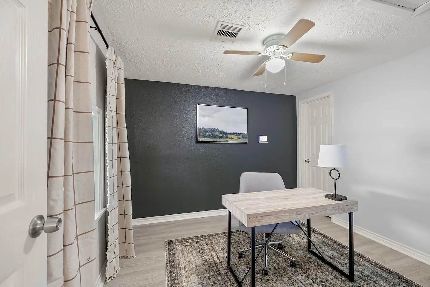10 bed, 7.0 bath, 5062 sqft, $6,500 — Photo 4
