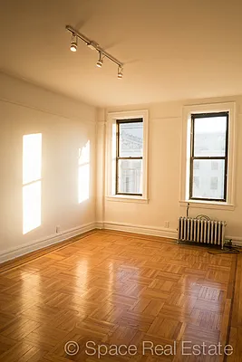 Rented by Space Real Estate | media 16