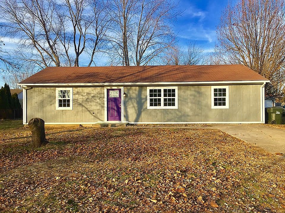 1st image of 136 Hitchcock Dr