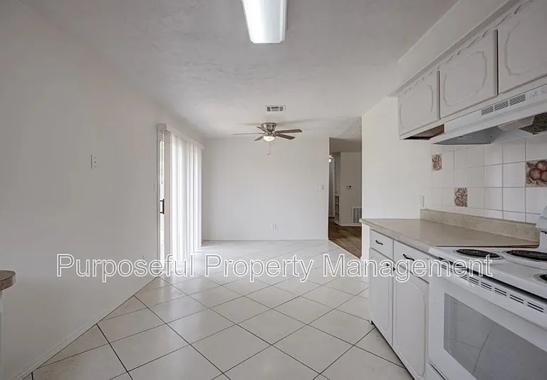 3009 SE 20th St — Photo 13