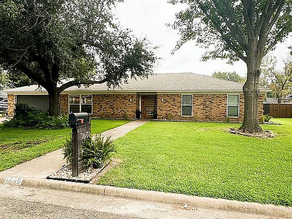 5th image of 1608 Wright Dr