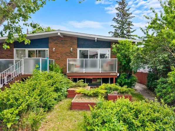 2530 W 16a St NW, Calgary, AB T2M 3R4