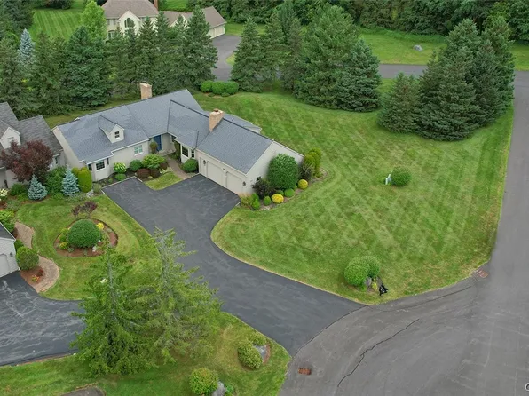 4519 Whistler Cir, Manlius, NY 13104