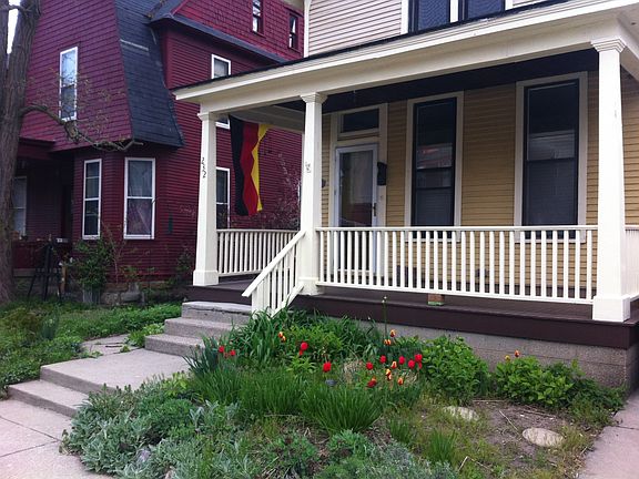 2nd image of 232 Wellington Ave SE