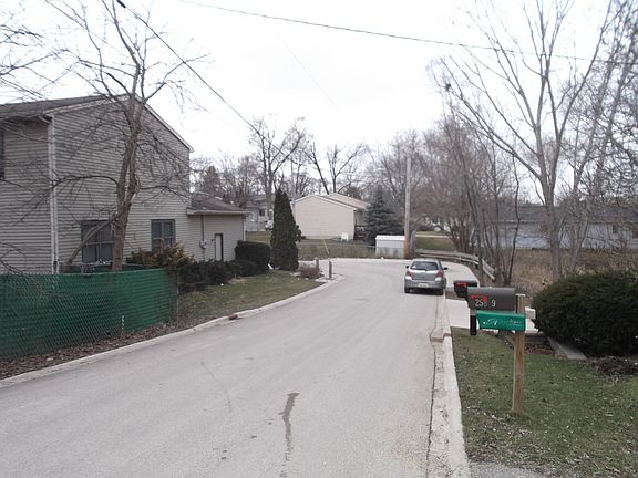 2nd image of 25829 W Hillside Ave