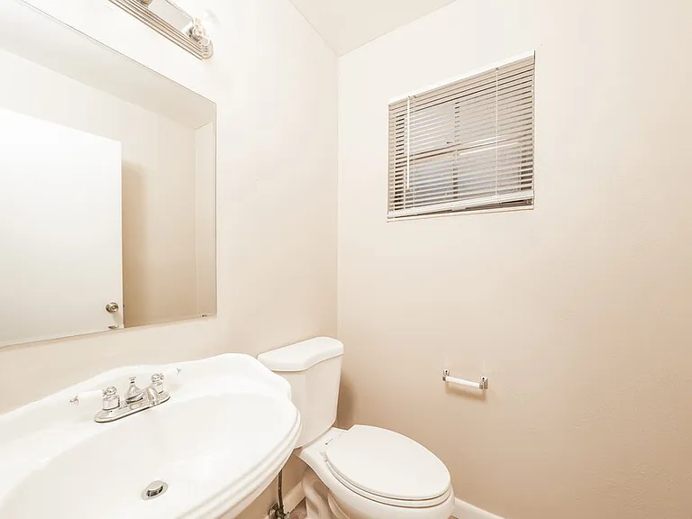 1725 Shoreside Cir — Photo 14