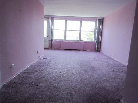 5th image of 2320 Bell Blvd APT 6H