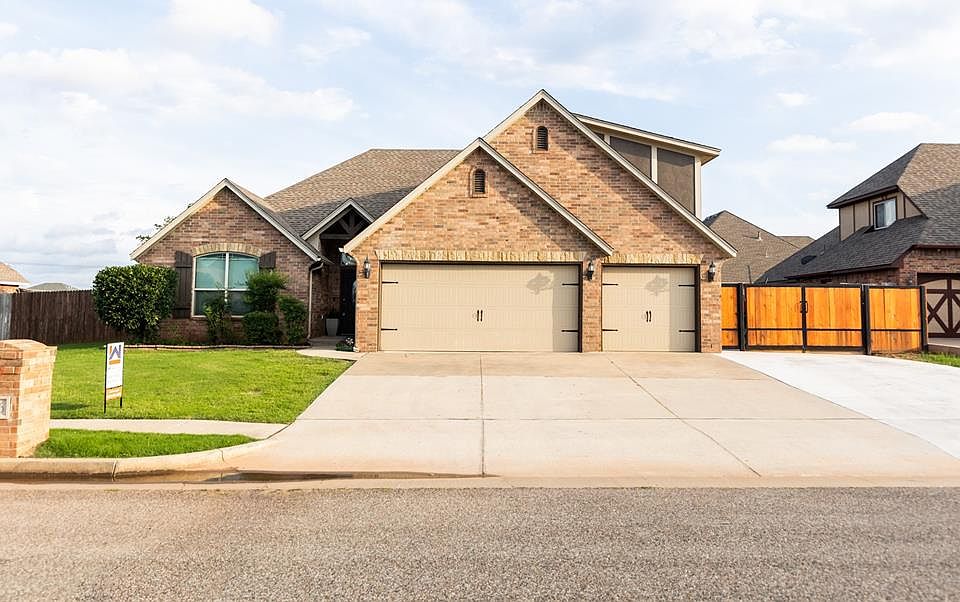 1st image of 8616 SW 58th Cir