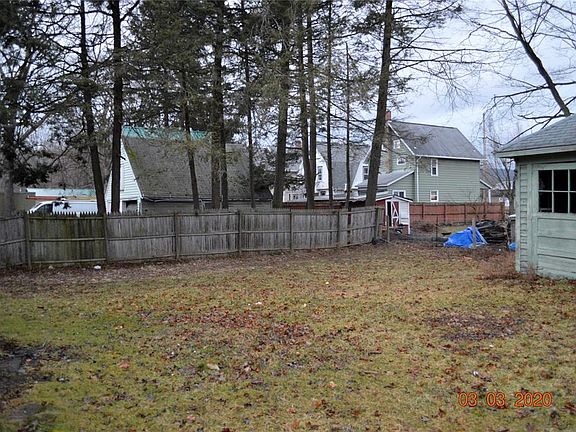 3rd image of 19 Cary St