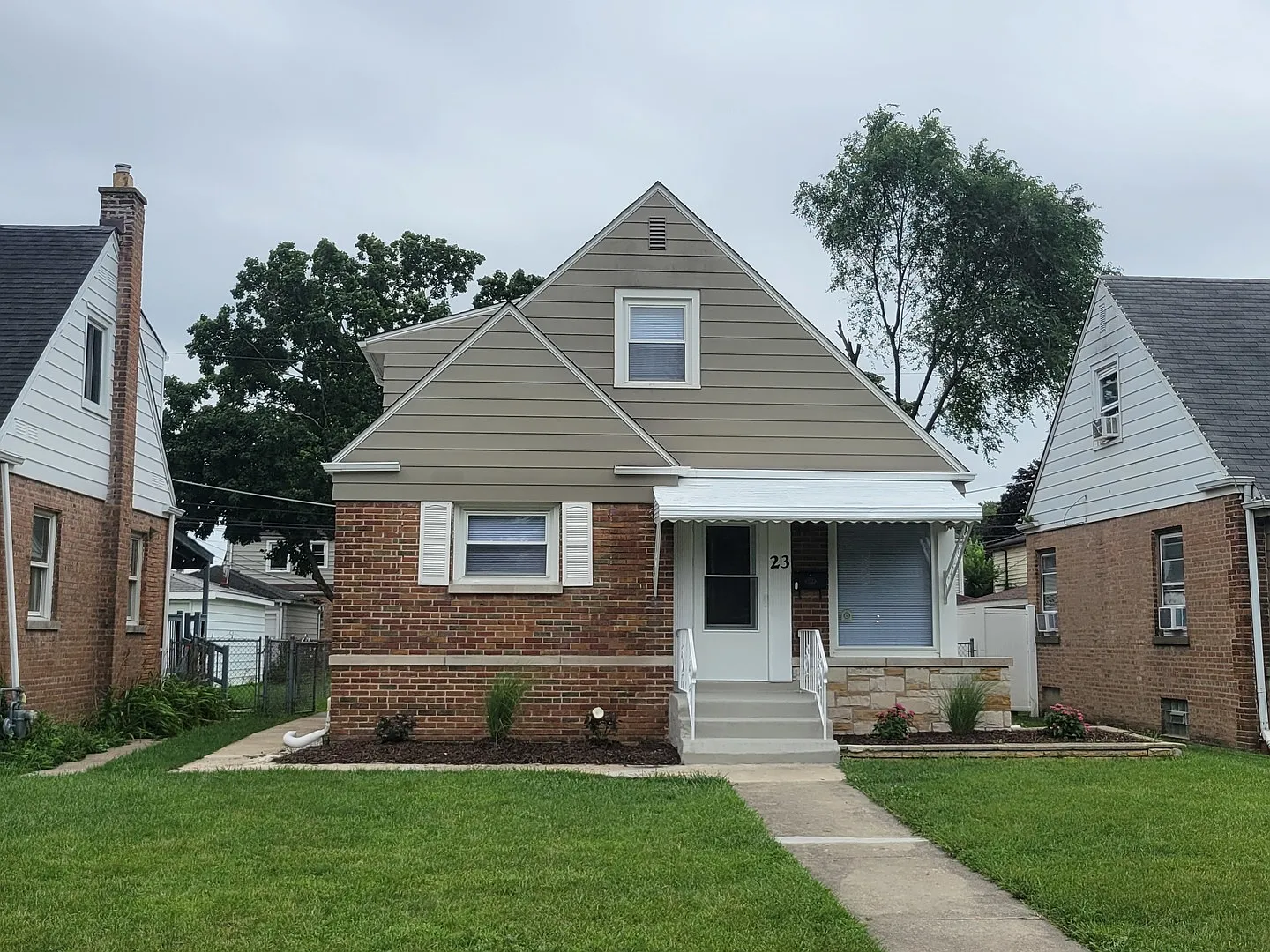 23 166th Pl photo 1