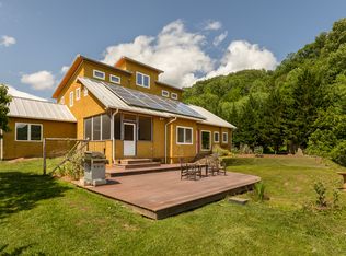 105 Creative Cv, CANTON, NC 28716