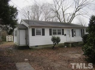 826 Eaton St, Henderson, NC 27536